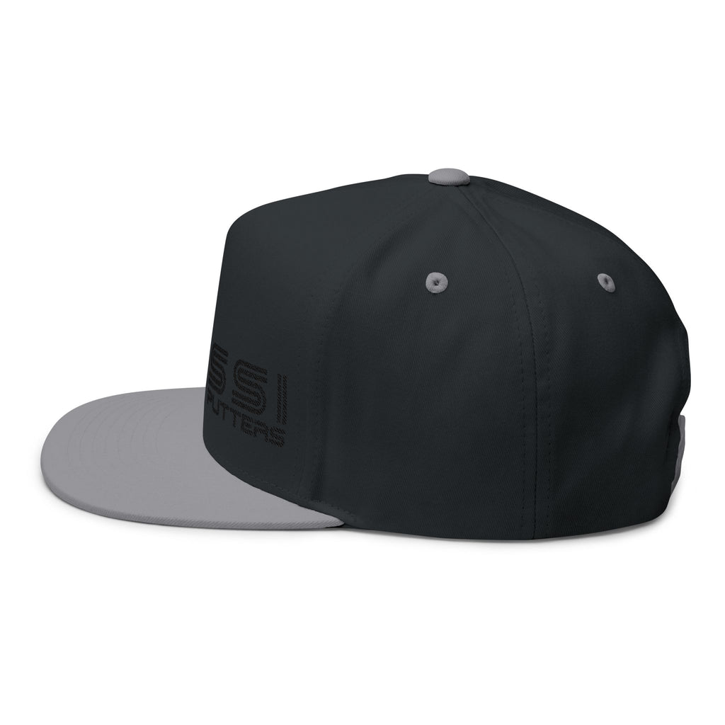 Chassi Putters Flat Bill Cap - Stylish Golf Hat for Enthusiasts